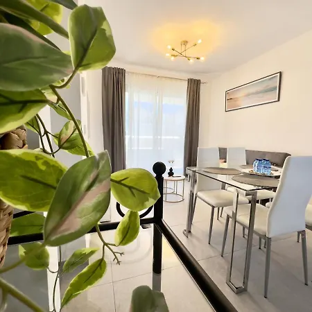 Apartment Luar Free Parking By Cadiz4rentals *